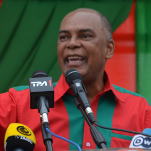 Presidente da UNITA, Adalberto Costa Júnior, durante acto de massas