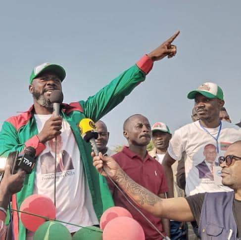 Adriano Sapiñala, Secretário Provincial da UNITA, em Luanda