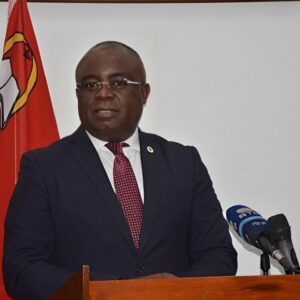 Vice-Presidente para Administração e Organização Eleitoral, Álvaro Chikwamanga