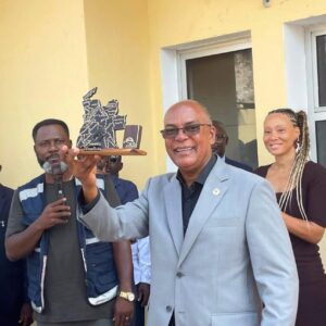 Presidente da UNITA realiza trabalhos de campo
