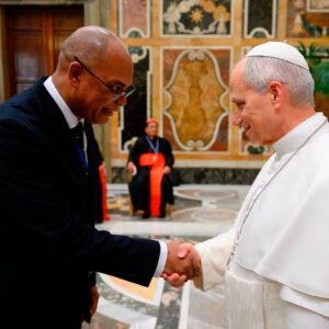 Presidente da UNITA com Papa Leão XIV